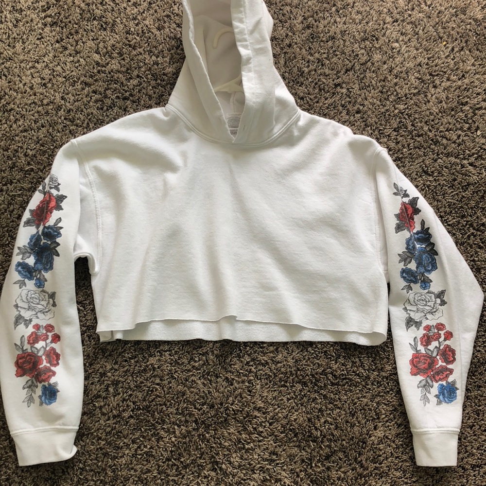 cropped hoodie